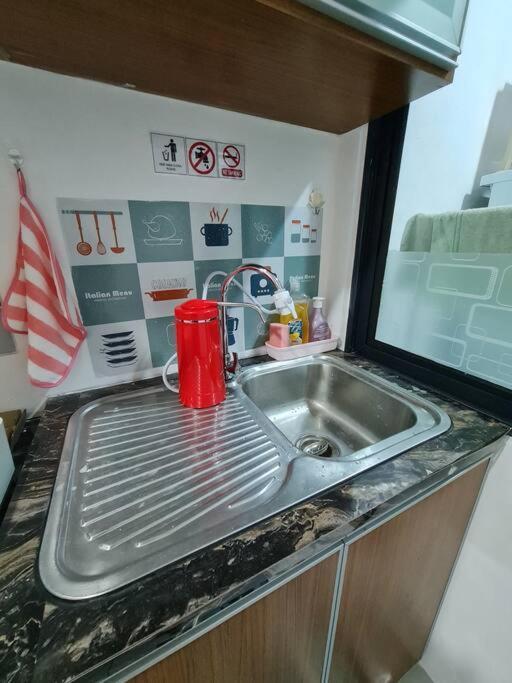 V' Bros Deloft 2 Emporium Apartment Kuching